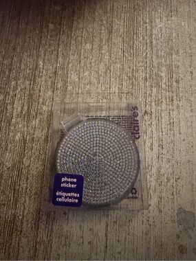 Claire’s Sparkly Phone Sticker/Mirror